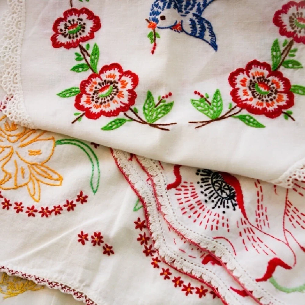 Vintage Embroidered Linens & Lace Mystery Grab Bag 🌸 Large Box 🍄 14-20 Pieces